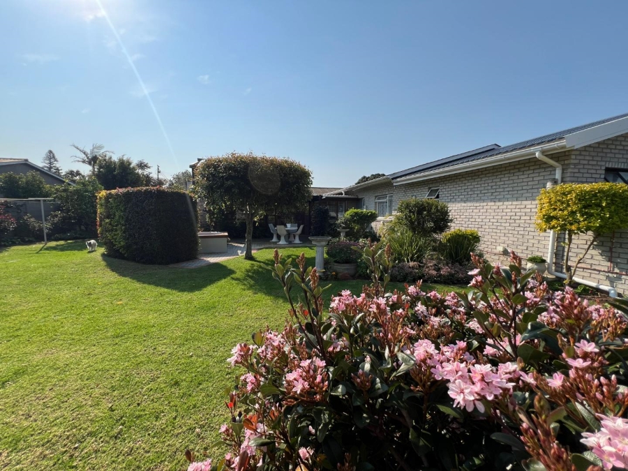 3 Bedroom Property for Sale in Greenshields Park Eastern Cape